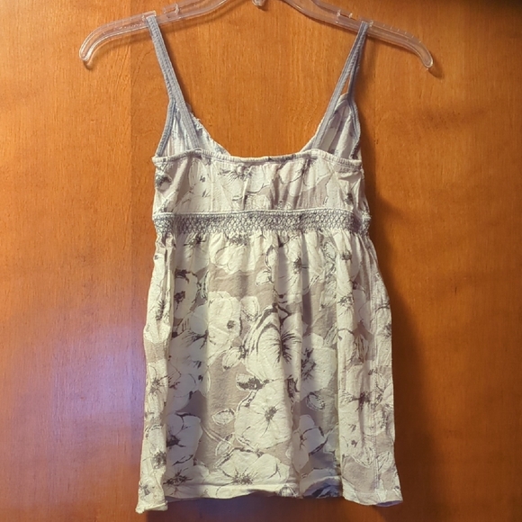 Gilly Hicks Gray and White Floral Camisole - Picture 5 of 6